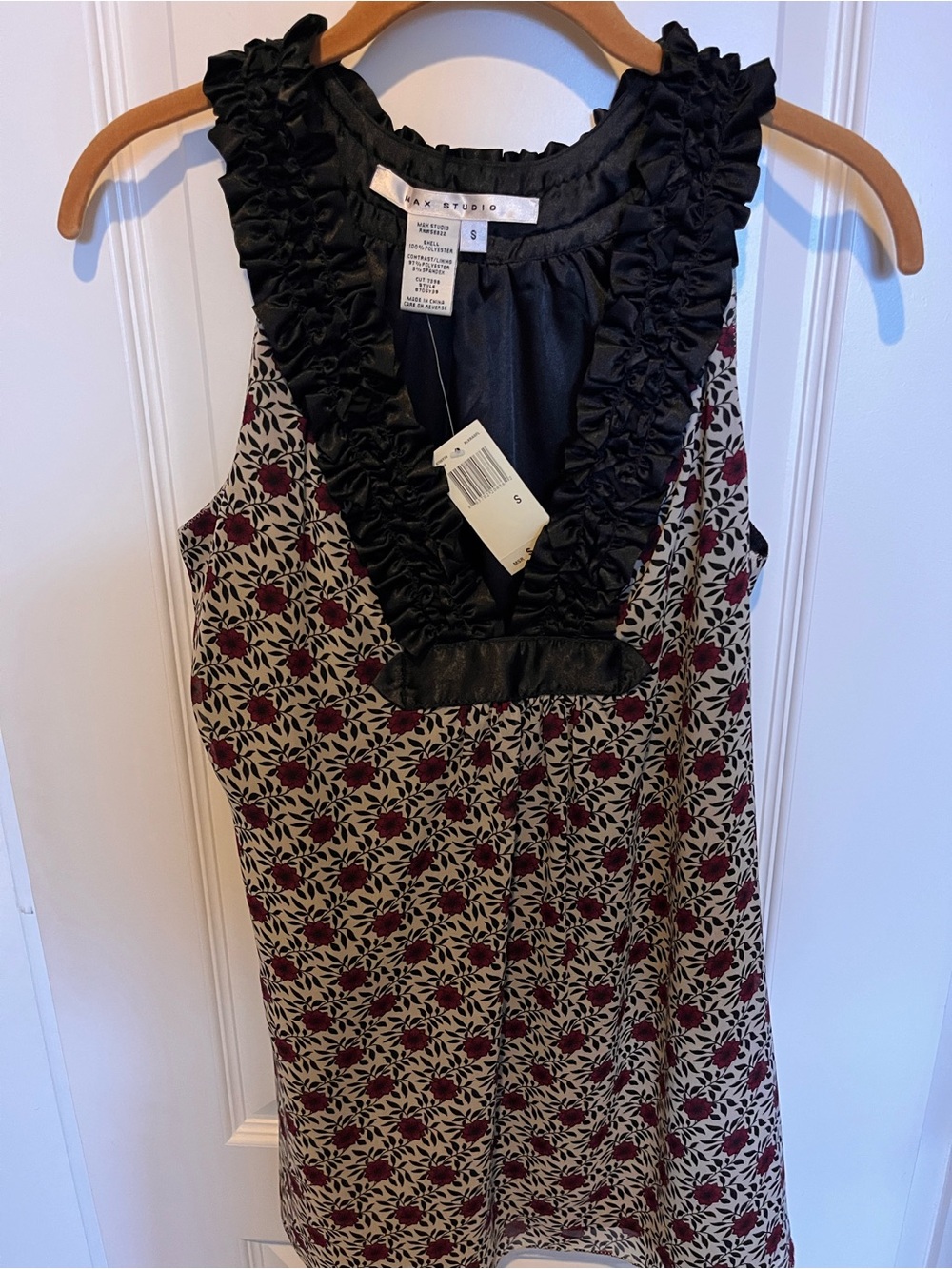 Max Studio Cream and Burgundy Floral Ruffle-Trim Sleeveless Top